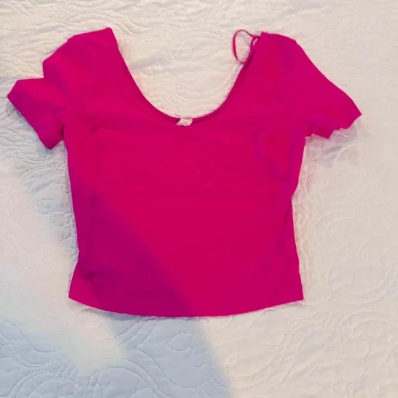 Lululemon short sleeve shirt - Picture 2 of 3